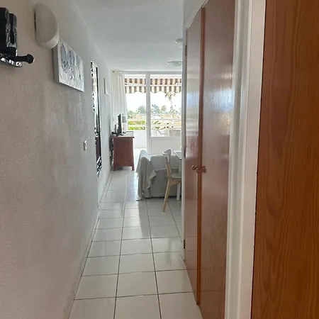 Apartament Borinquen Only 280 Meters To The Beach, Balcony With Sea View, Heated Pool, Wifi Playa de las Americas (Tenerife)