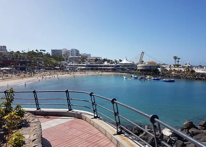 Borinquen Only 280 Meters To The Beach, Balcony With Sea View, Heated Pool, Wifi Apartment *