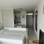 Borinquen Only 280 Meters To The Beach, Balcony With Sea View, Heated Pool, Wifi Apartment