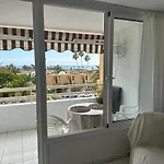 Apartment Borinquen Only 280 Meters To The Beach, Balcony With Sea View, Heated Pool, Wifi Playa de las Americas (Tenerife)